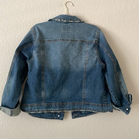 Universal Thread Jean Jacket - Picture 15 of 16